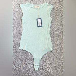 Universal Threads light Mint Green cap sleeve body suite XS NEW
